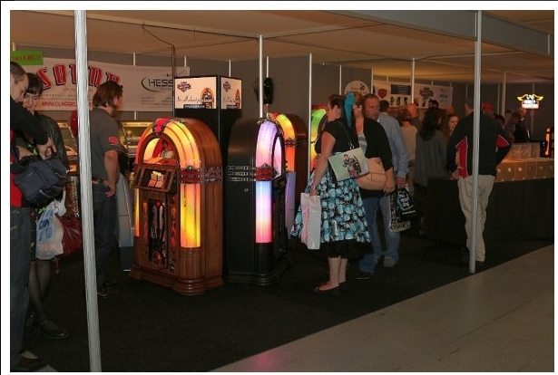 Rock around the Jukebox Experience